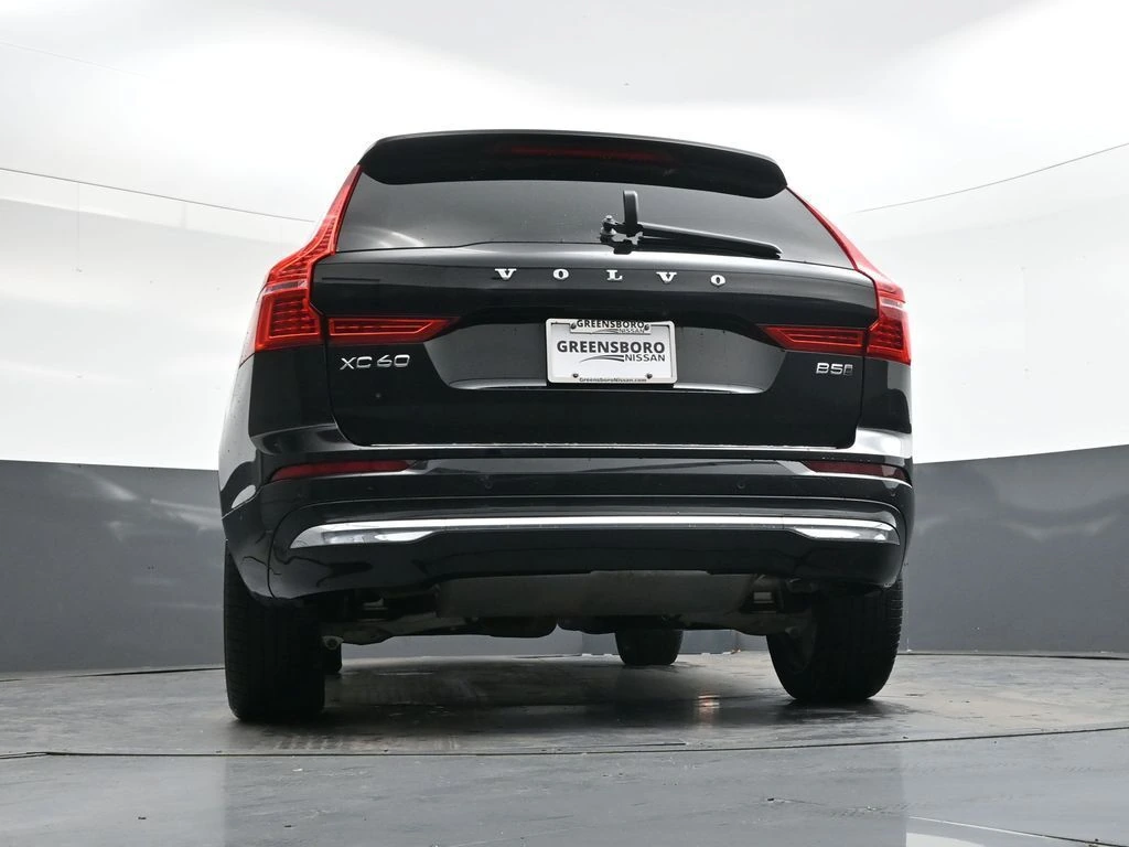 2022 Volvo - image 34