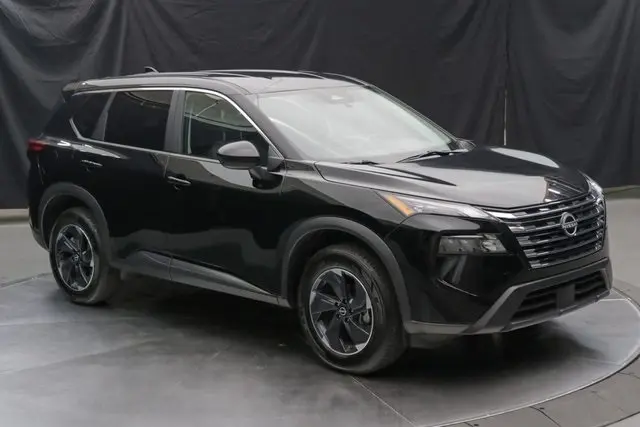 2024 Nissan Rogue SV photo 2
