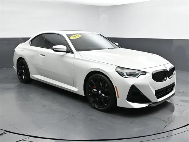 2025 Bmw 230i 230i xDrive photo 2