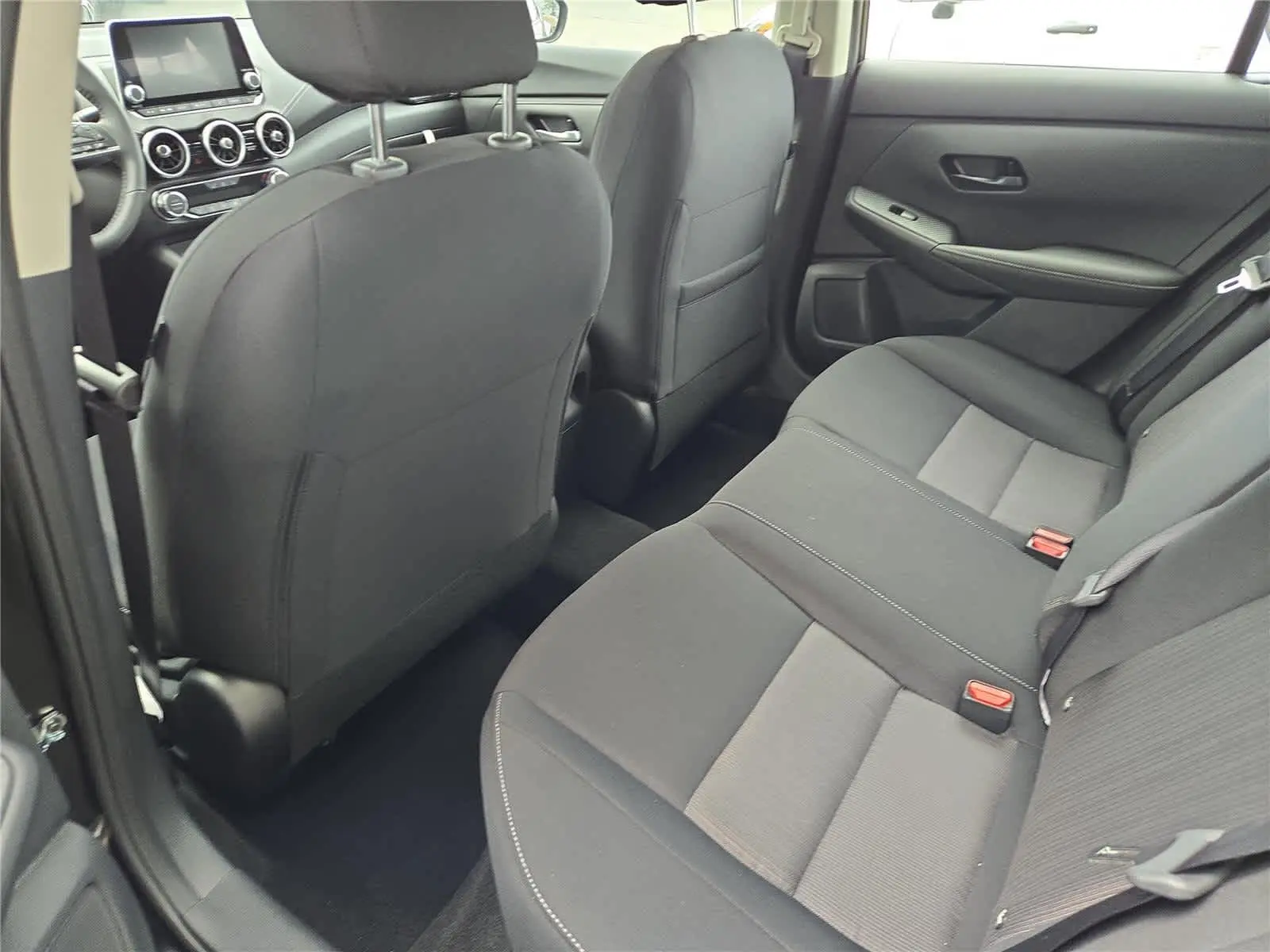 2025 Nissan Sentra SV photo 10