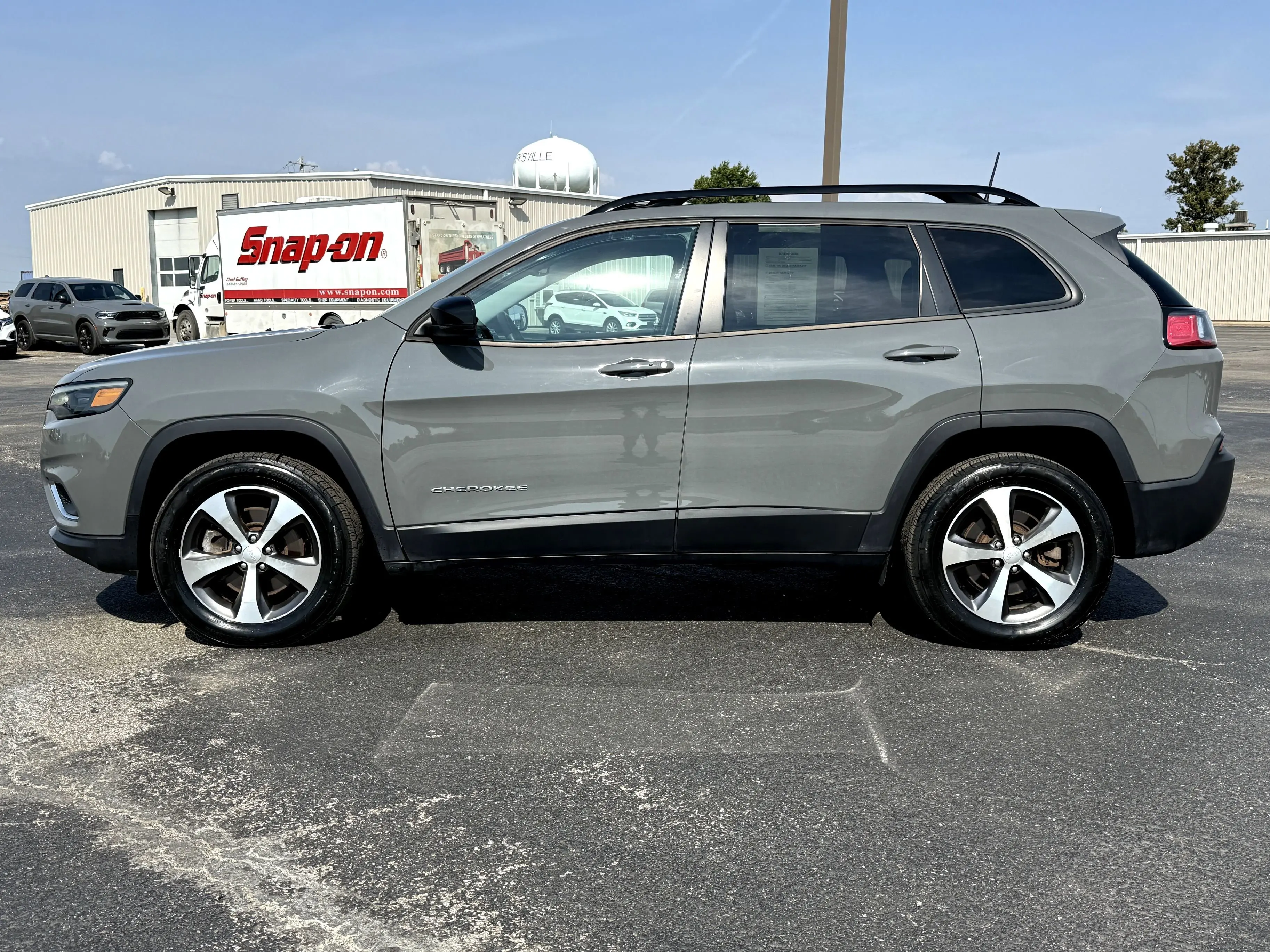 2022 Jeep Cherokee Limited photo 5