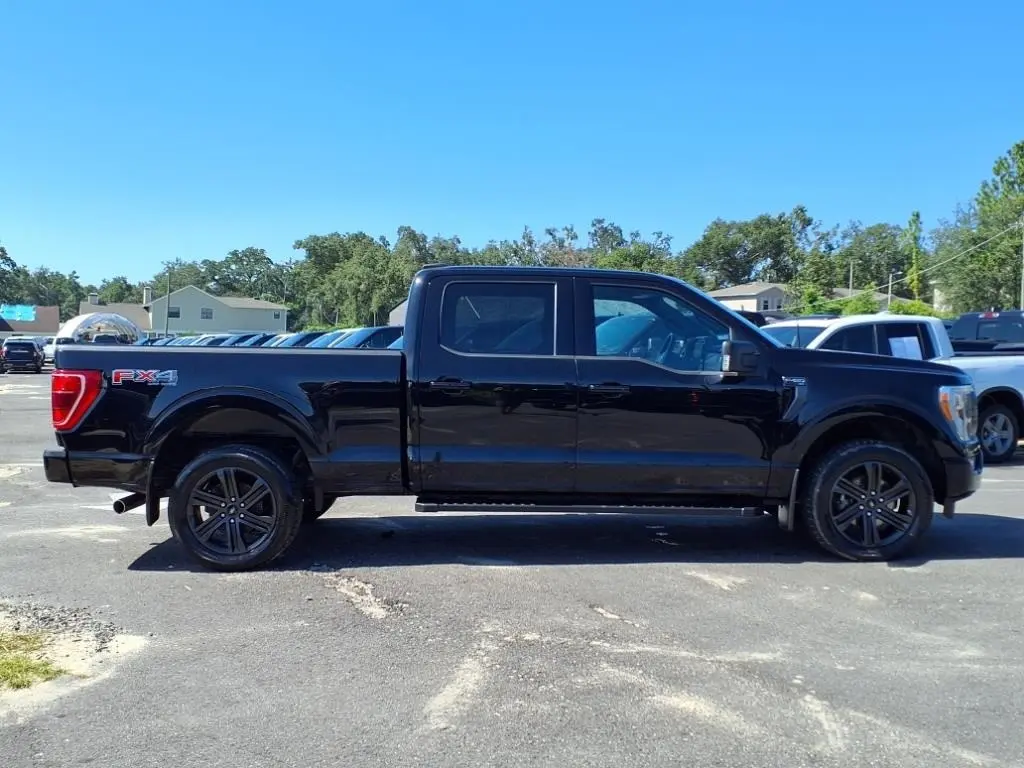 2022 Ford F-150 XLT photo 8
