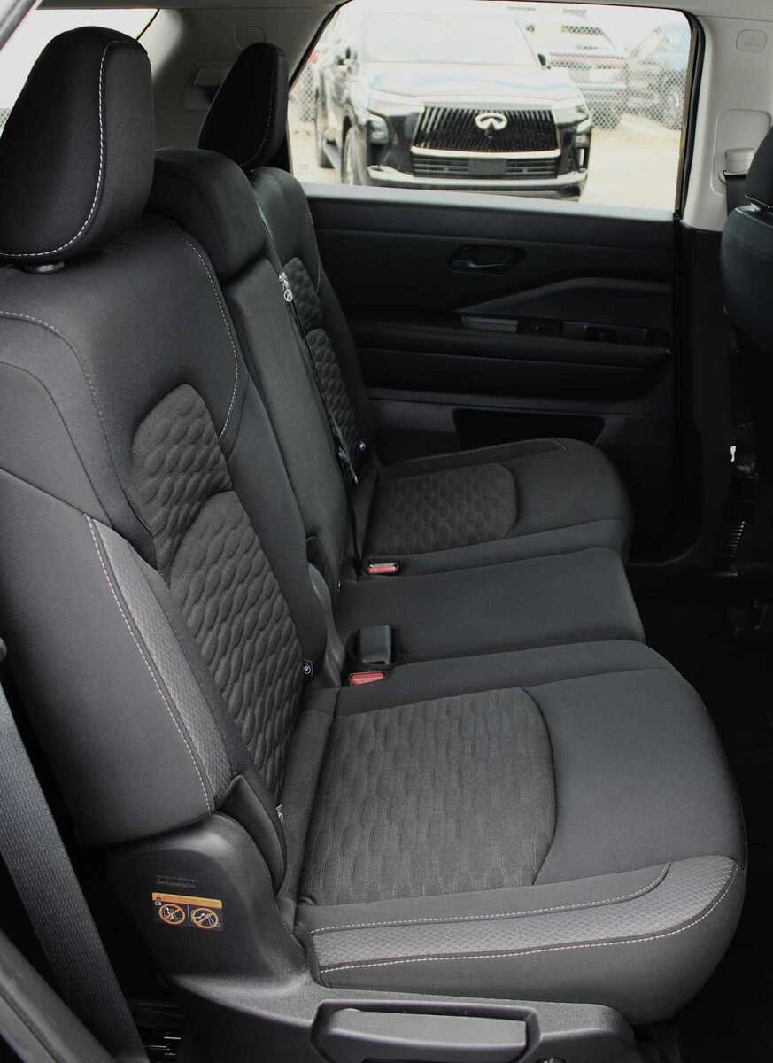 2023 Nissan Pathfinder S - Photo 19