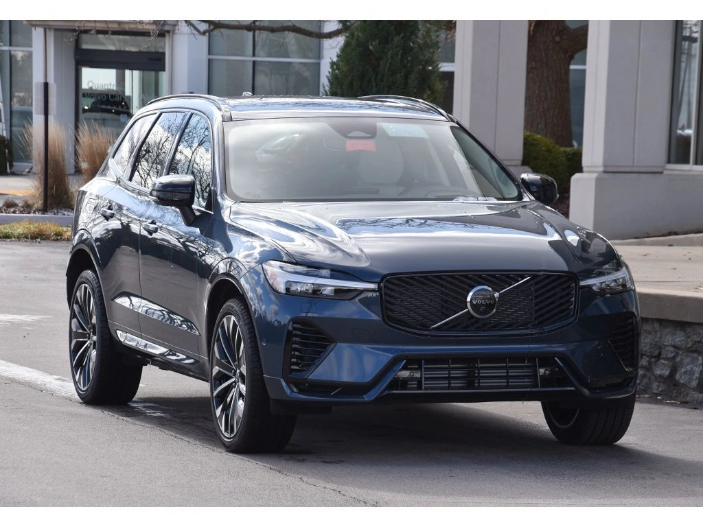 2026 Volvo - image 2