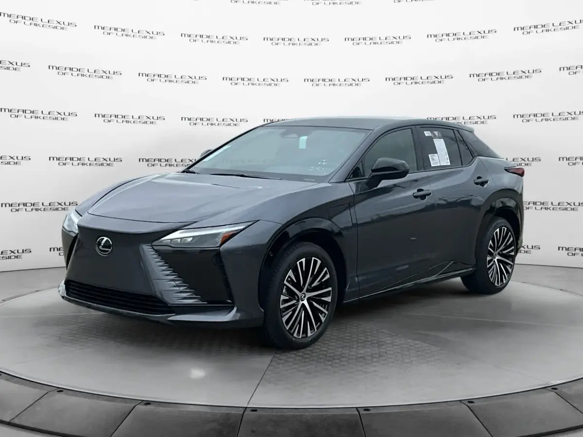 2025 Lexus RZ Premium's photo