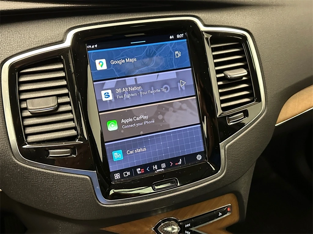 2023 Volvo - image 20