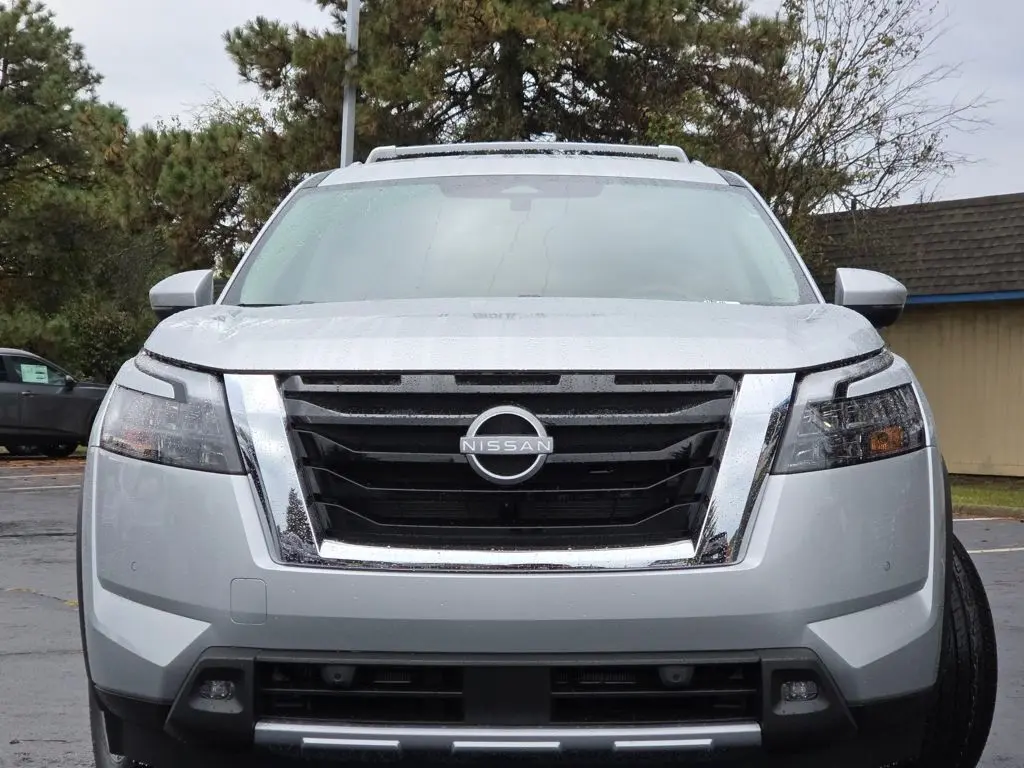2025 Nissan Pathfinder SL photo 22