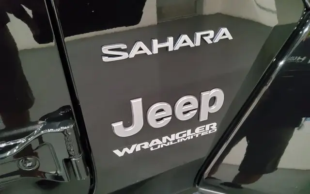 2021 Jeep Wrangler Unlimited Sahara photo 32