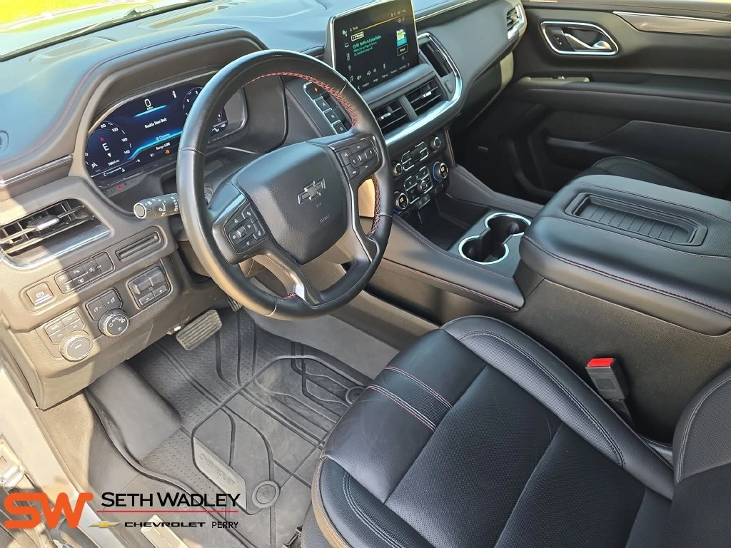 2024 Chevrolet Suburban RST - Photo 17