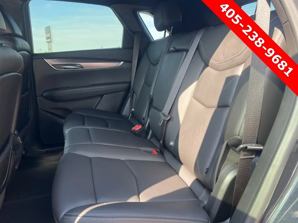 2022 Cadillac XT5 Luxury photo 12