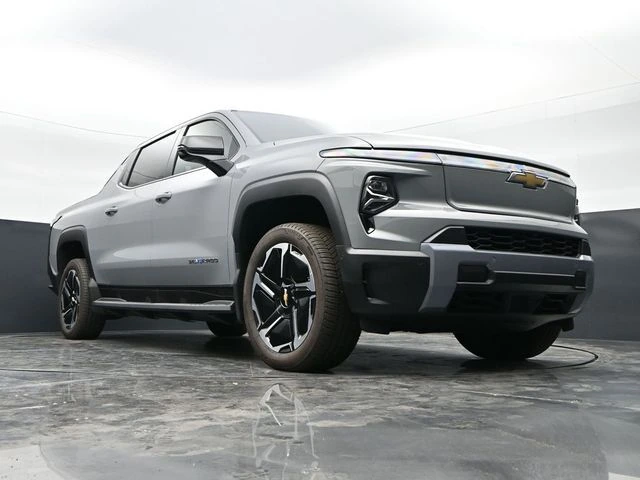 2026 Chevrolet Silverado EV LT - Photo 36