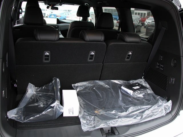 2026 Nissan Armada PRO-4X - Photo 12