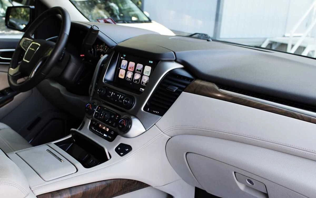 2020 GMC Yukon Denali - Photo 27