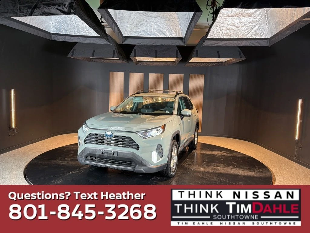 2021 Toyota RAV4 Hybrid XLE AWD's photo