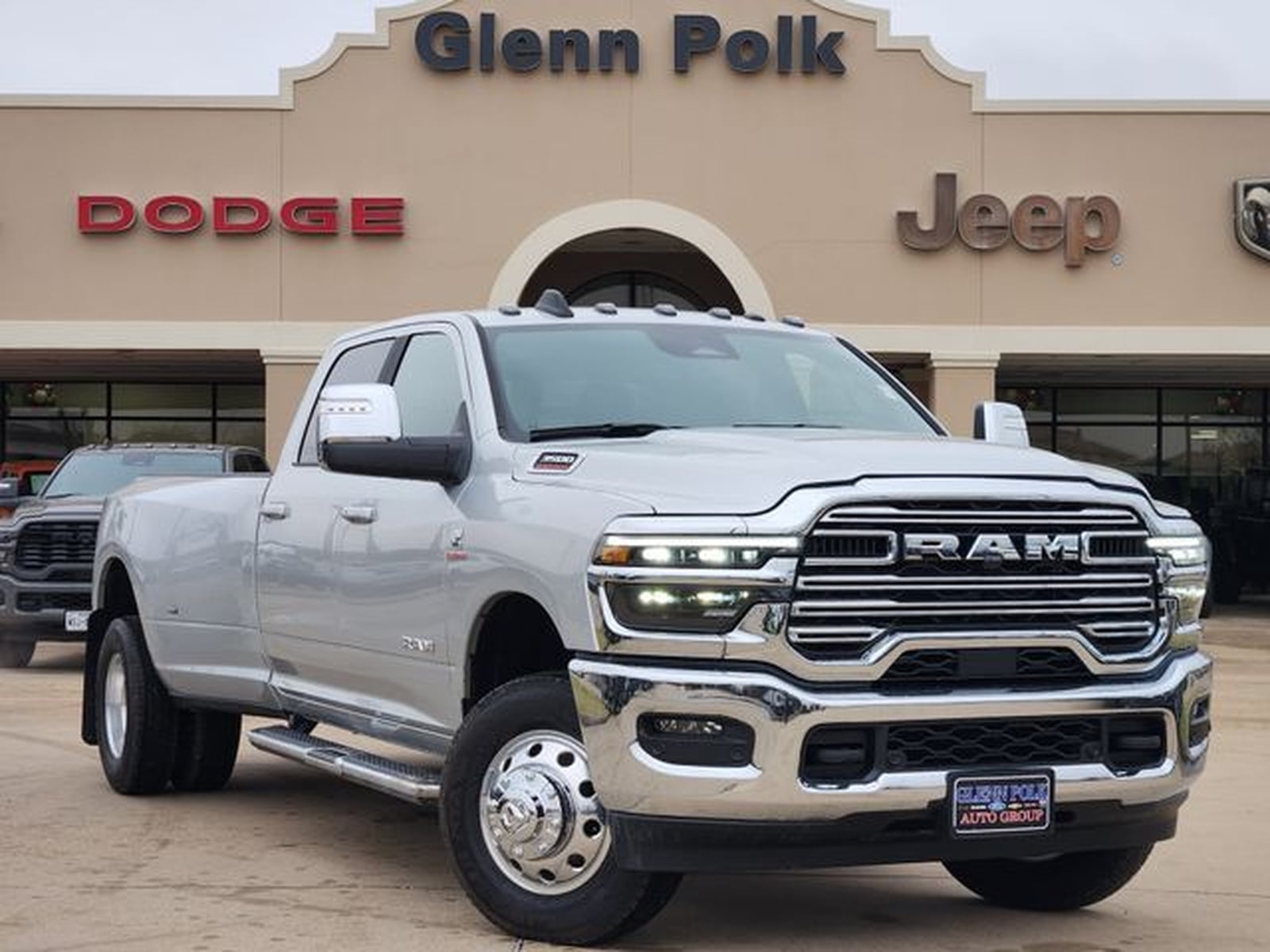 NEW 2026 RAM 3500 LARAMIE CREW CAB 4X4 8' BOX
