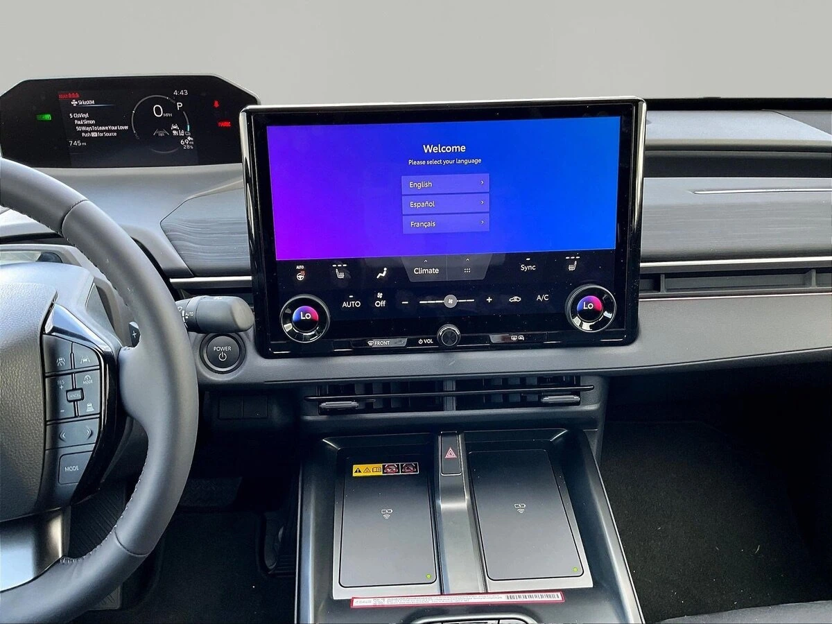 2026 Toyota C-HR XSE - Photo 10