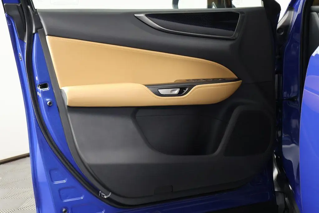 2026 Lexus NX 350 photo 7