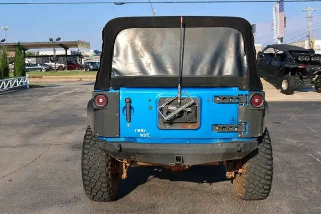 2016 Jeep Wrangler Unlimited High Tide photo 4