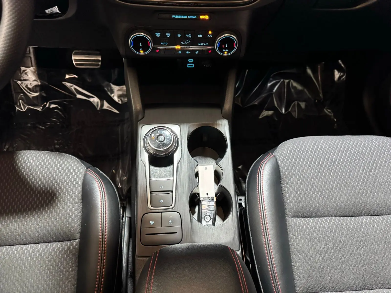 2023 Ford Escape ST-Line photo 27