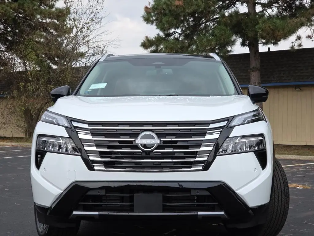 2026 Nissan Rogue Platinum photo 22