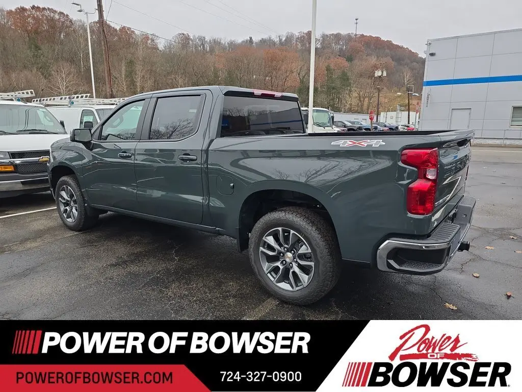 2026 Chevrolet Silverado 1500 LT photo 2