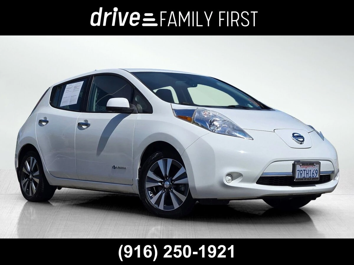 2016 Nissan Leaf SV's photo