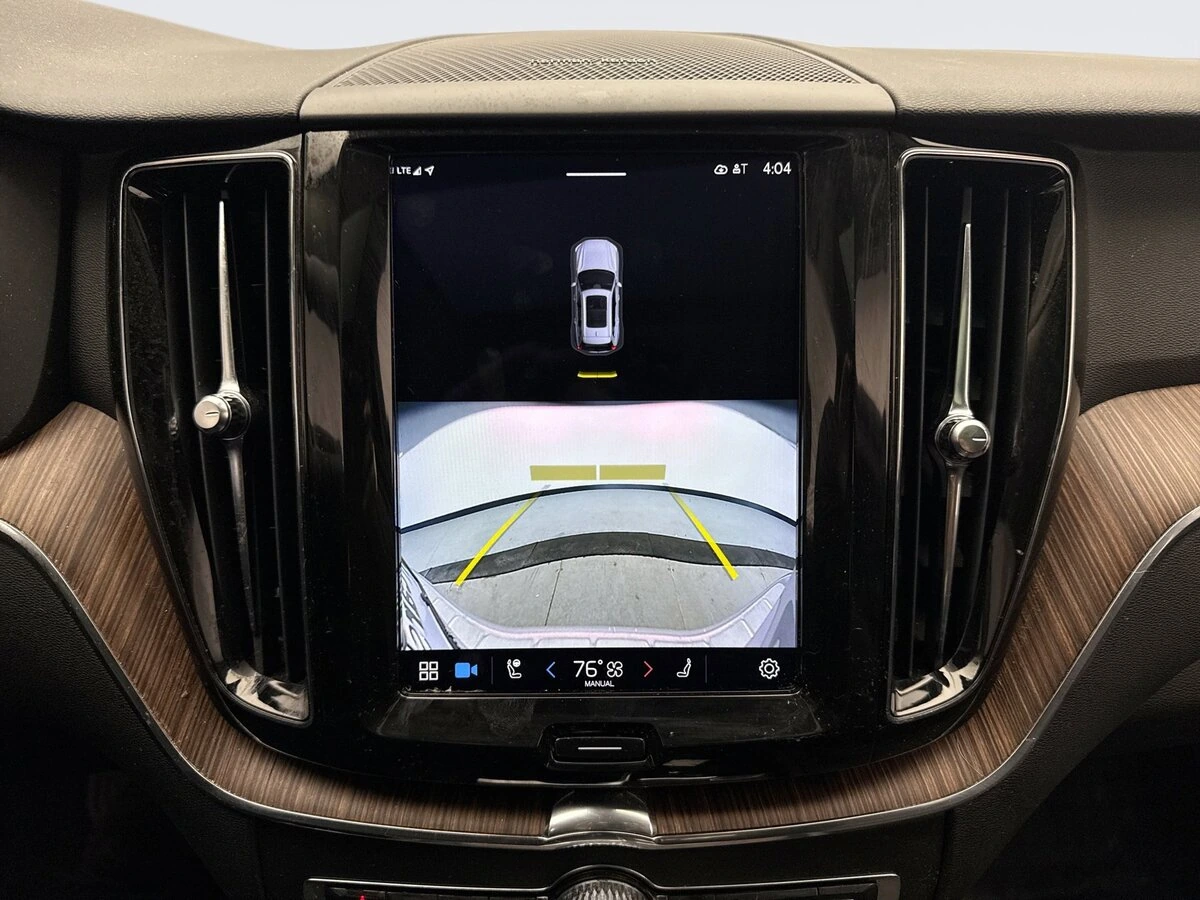 2023 Volvo - image 15