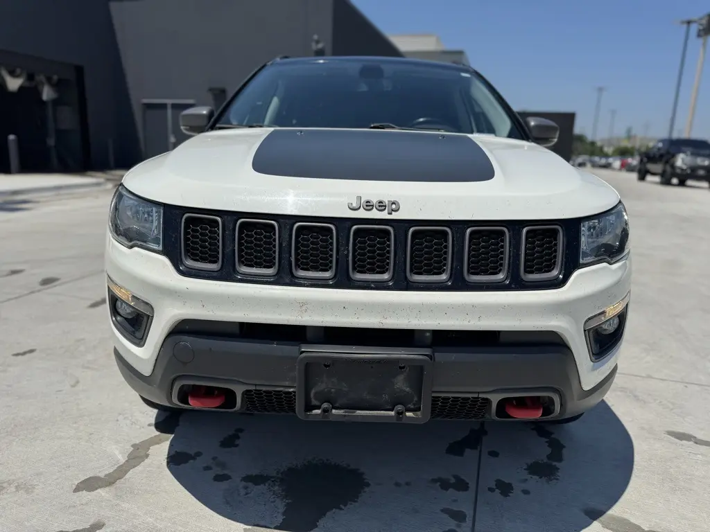 Used 2019 Jeep Compass Trailhawk with VIN 3C4NJDDB5KT733088 for sale in Norman, OK
