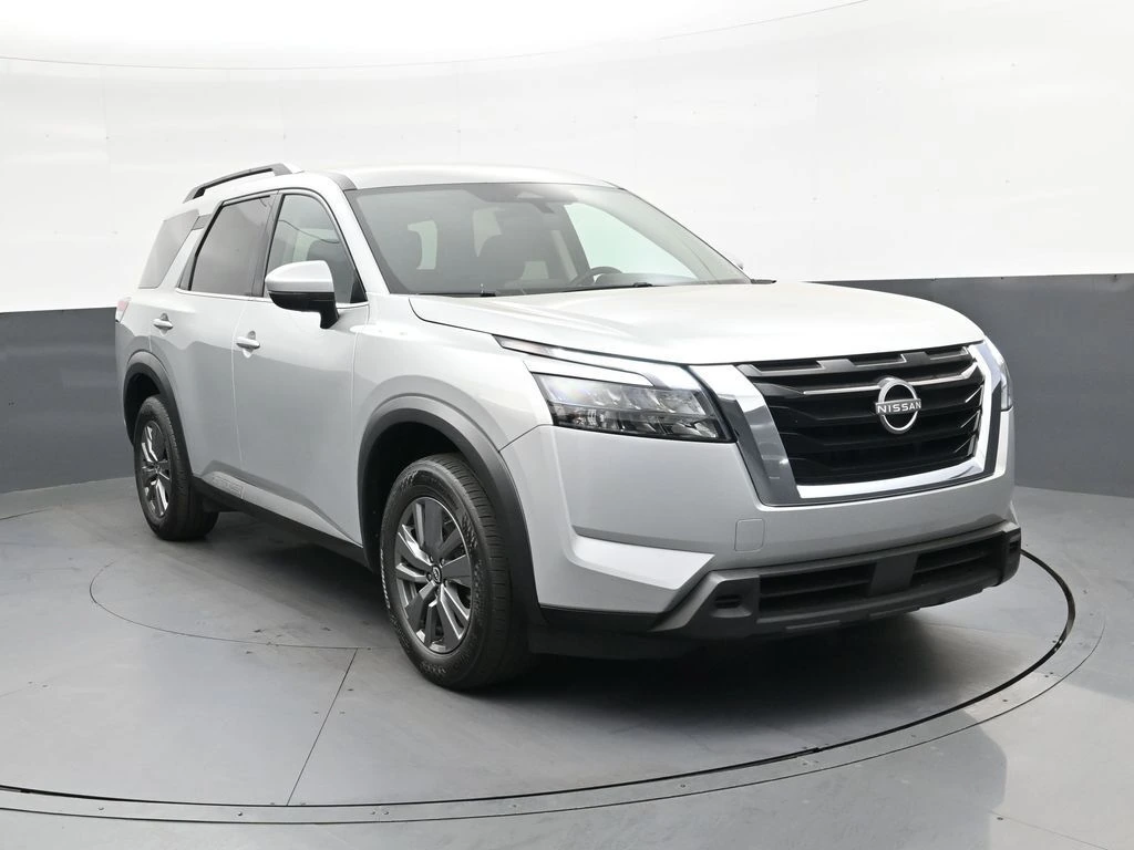 2025 Nissan Pathfinder SV 4WD's photo