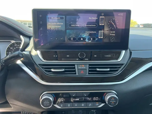2025 Nissan Altima 2.5 SR photo 15