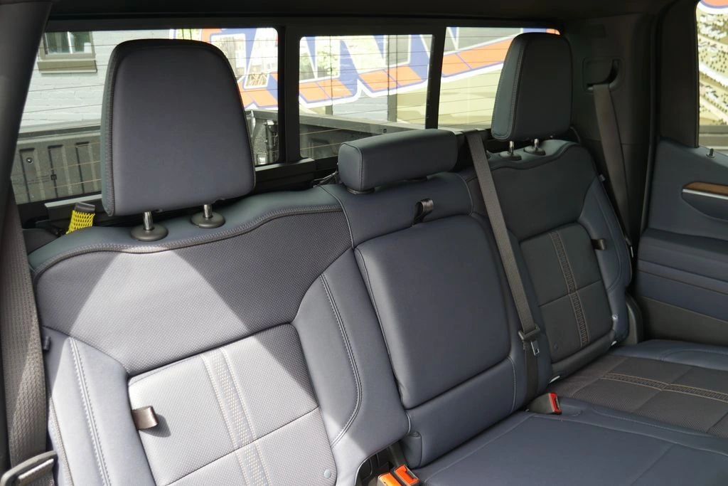 2026 Chevrolet Silverado 1500 High Country - Photo 14