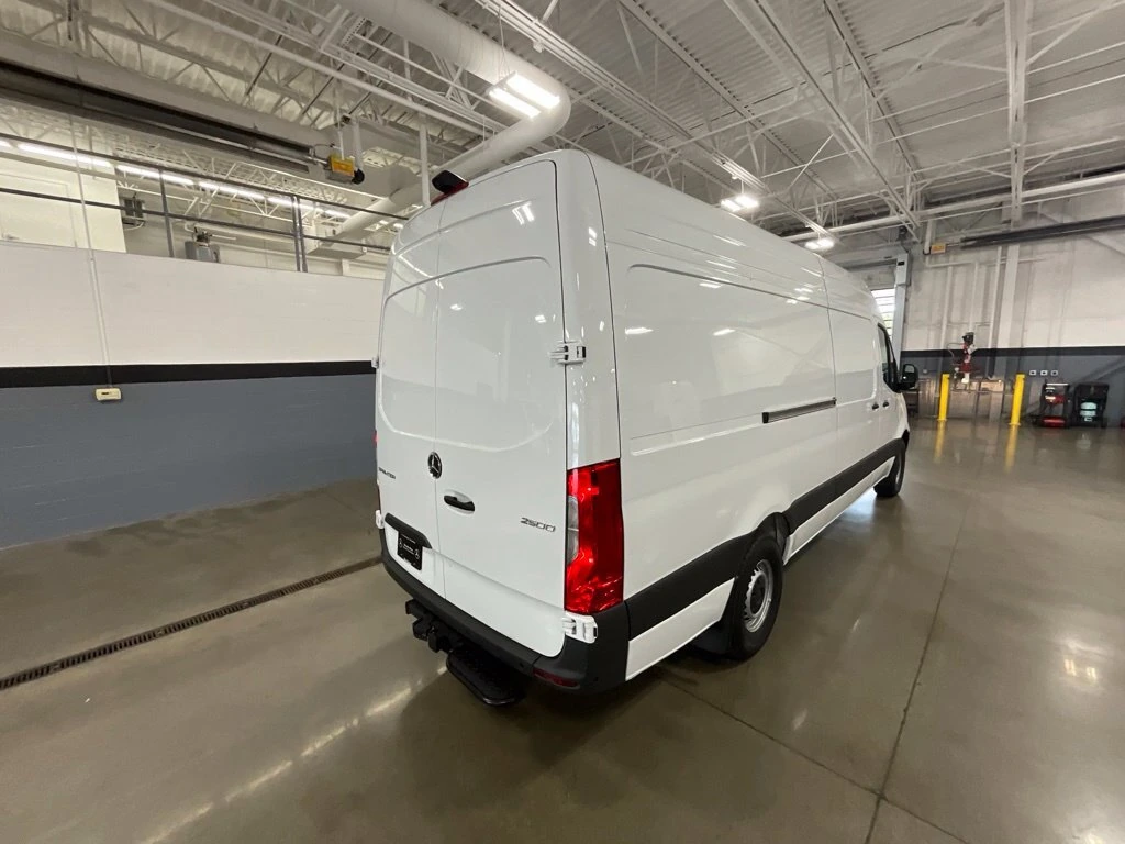 2026 Mercedes-Benz Sprinter Cargo Van Base - Photo 7