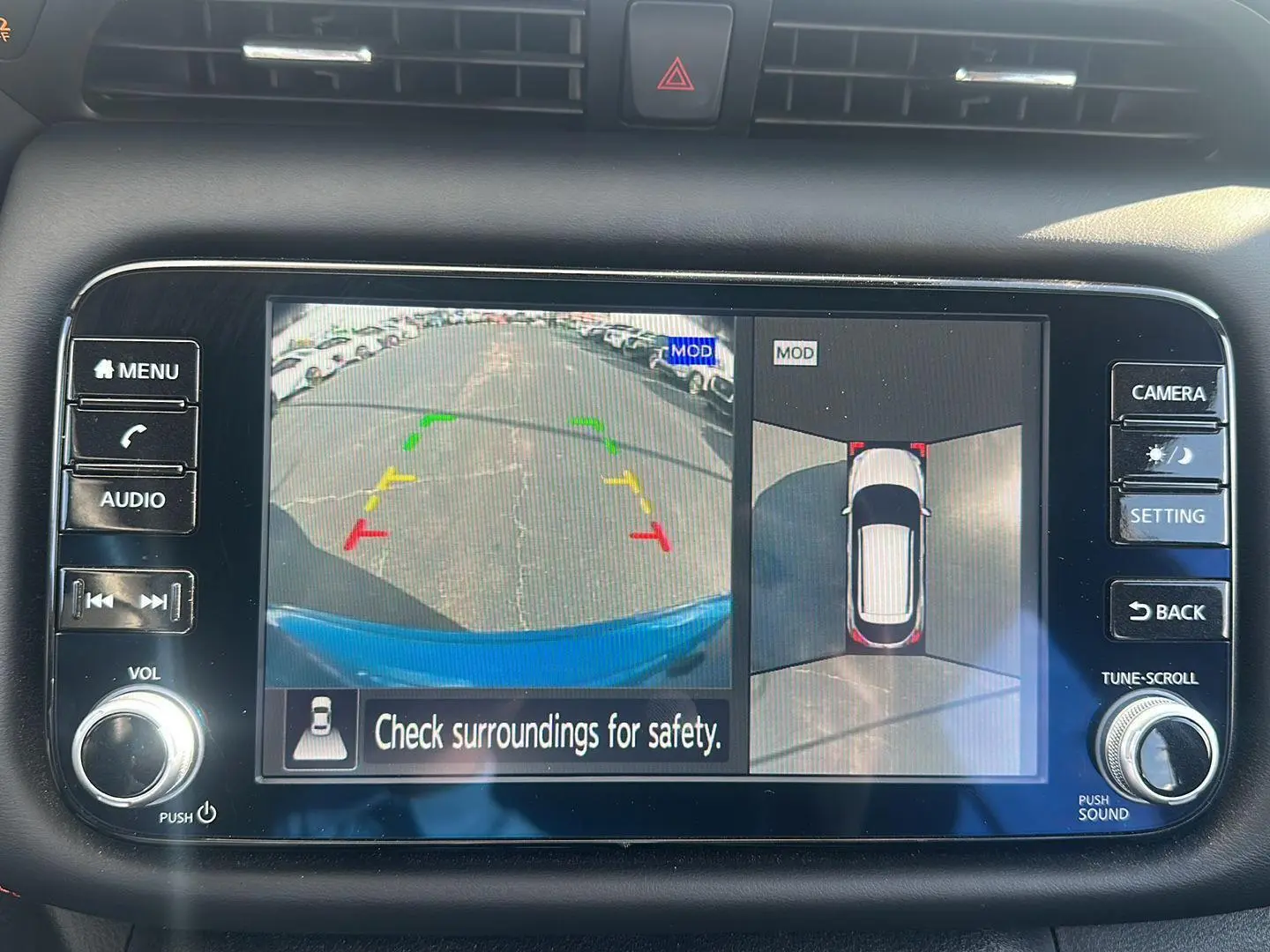 2023 Nissan Kicks SR photo 16