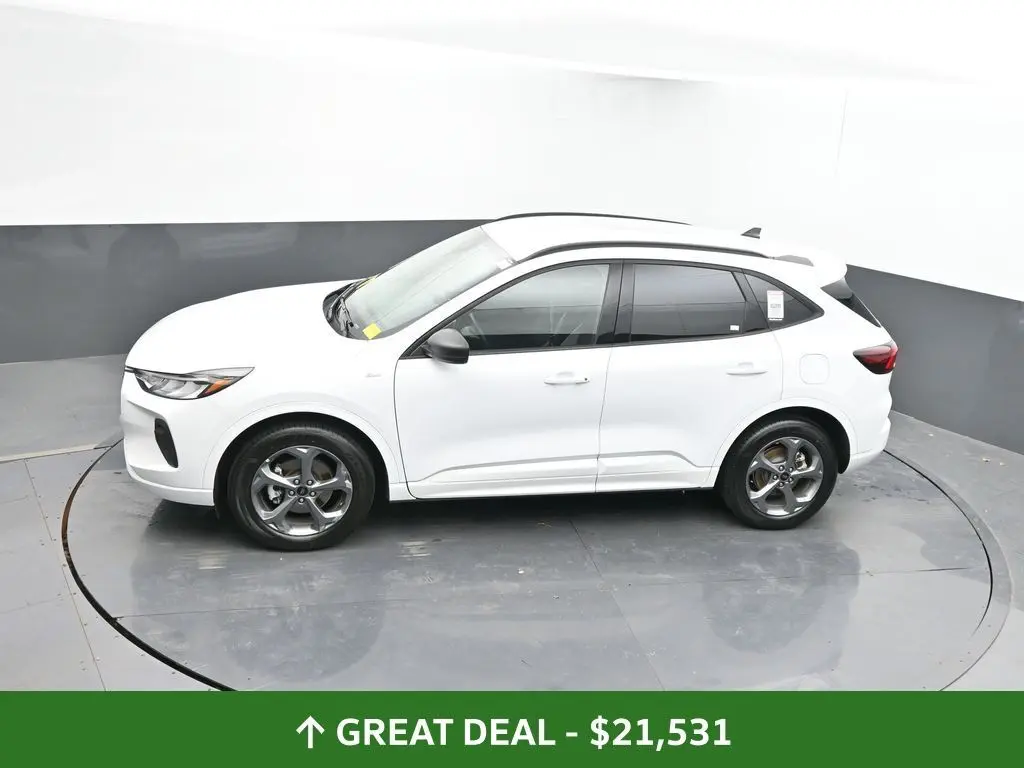 2023 Ford Escape ST-Line photo 30