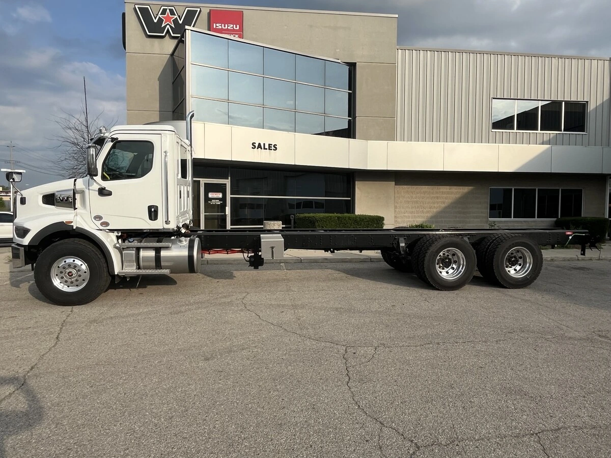2027 Western Star 47X — photo 3