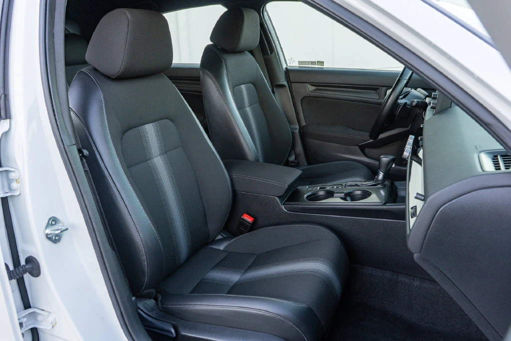 2024 Honda Civic Hatchback Sport - Photo 19