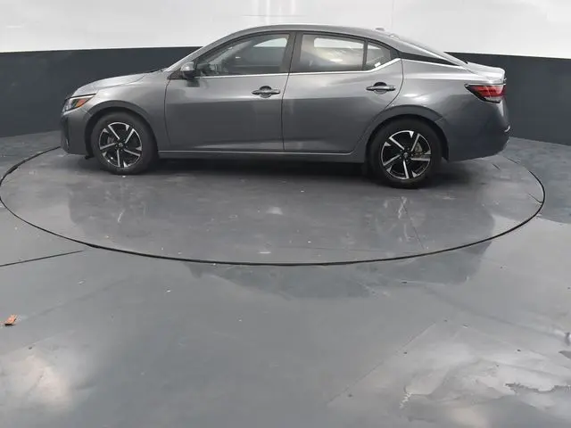 2024 Nissan Sentra SV photo 4