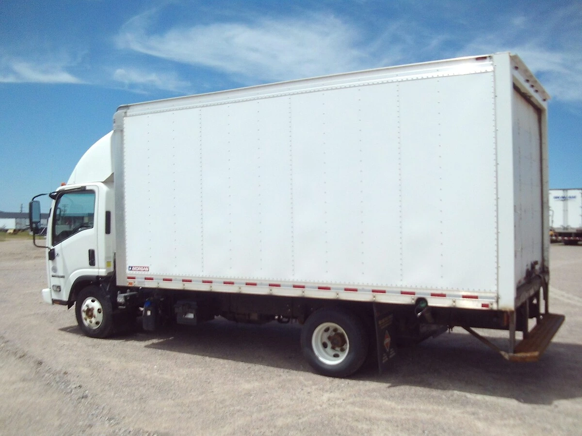 2018 Isuzu NPR in Marshfield, WI — photo 2