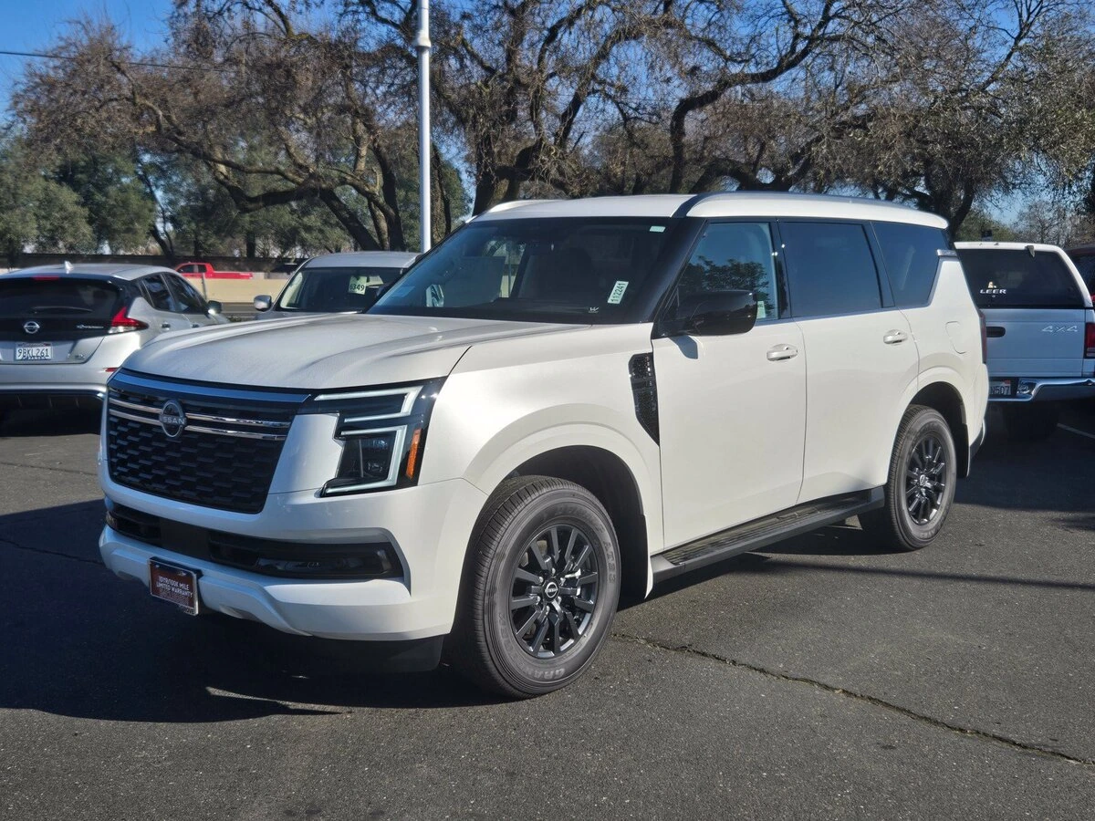 2026 Nissan Armada SV - Photo 8