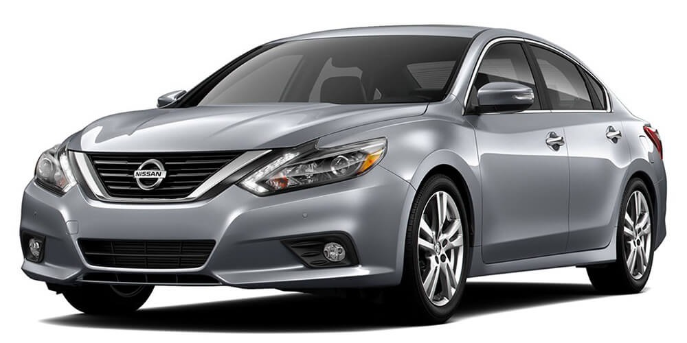 2017 Nissan Altima sedan in Brilliant Silver, front three-quarter view