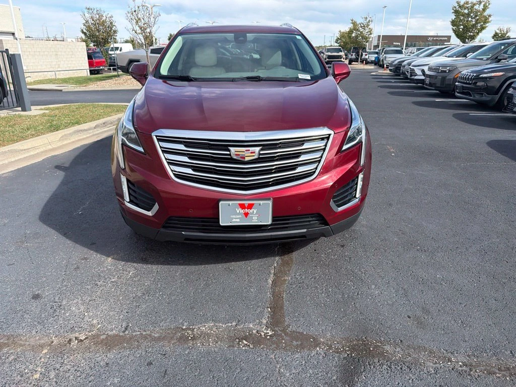 Used 2017 Cadillac XT5 Premium Luxury with VIN 1GYKNERSXHZ281608 for sale in Kansas City