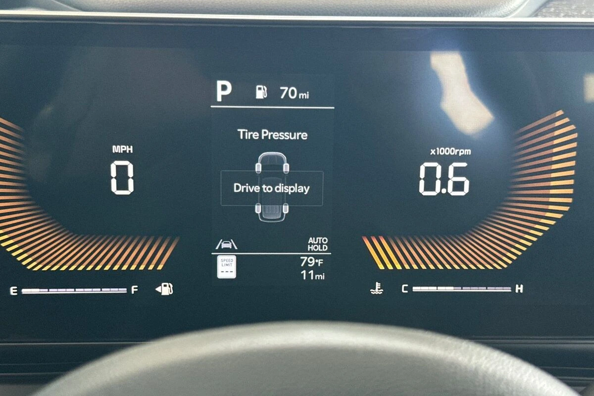 2026 Kia Carnival EX - Photo 26