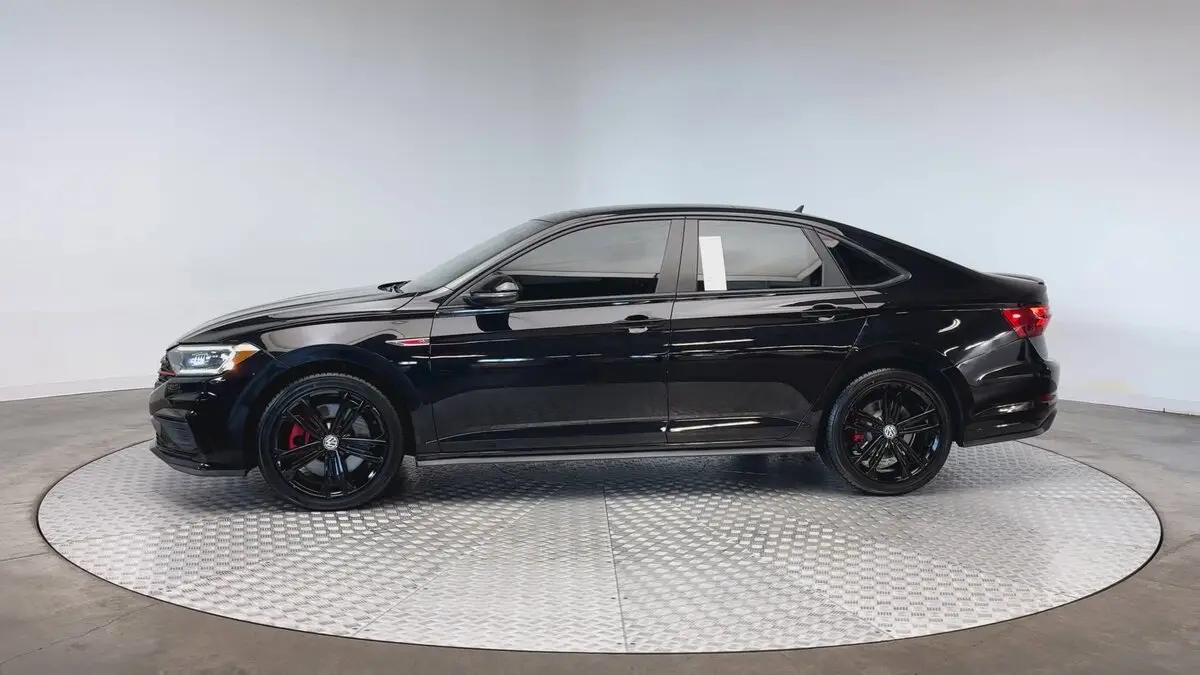 2020 Volkswagen Jetta GLI Autobahn photo 2