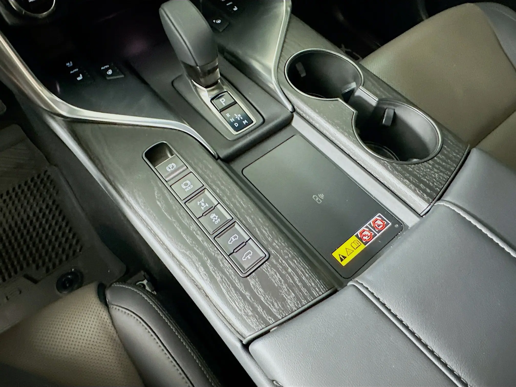 2025 Lexus LX photo 33