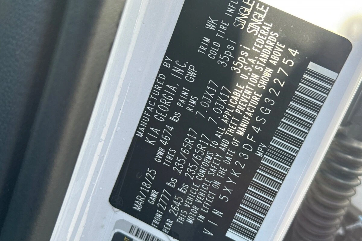 2025 Kia Sportage LX - Photo 27