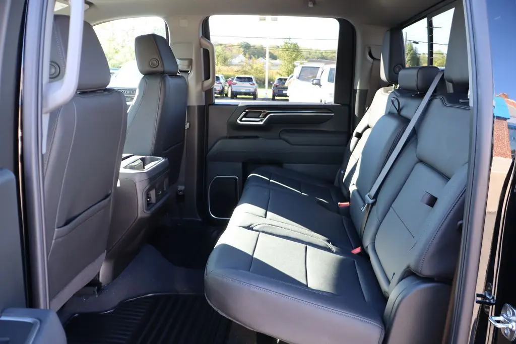 2026 Chevrolet Silverado LT photo 37