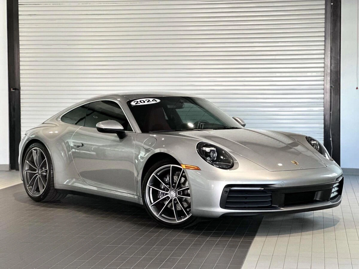 2024 Porsche 911 - Photo 7