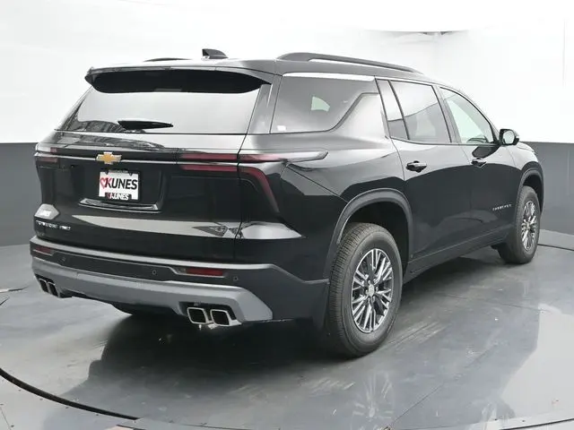 2026 Chevrolet Traverse 2LT photo 6