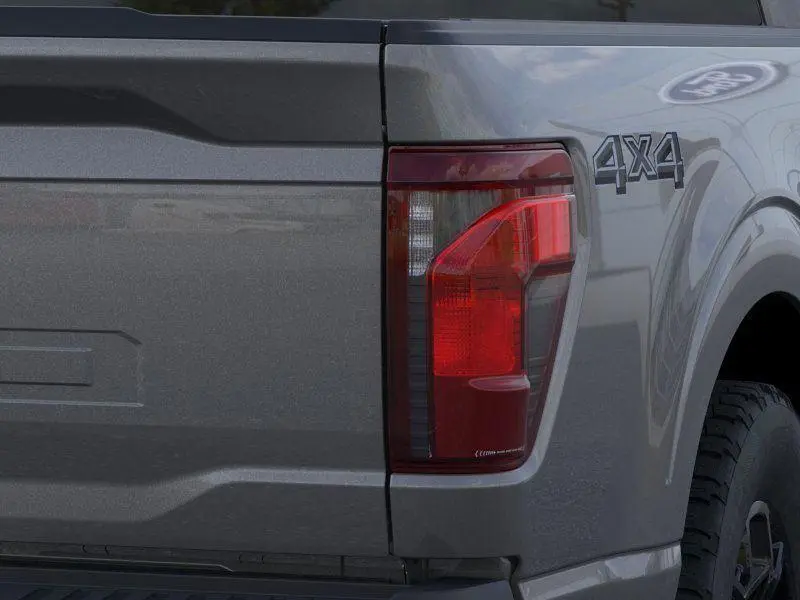 2025 Ford F-150 XLT photo 19