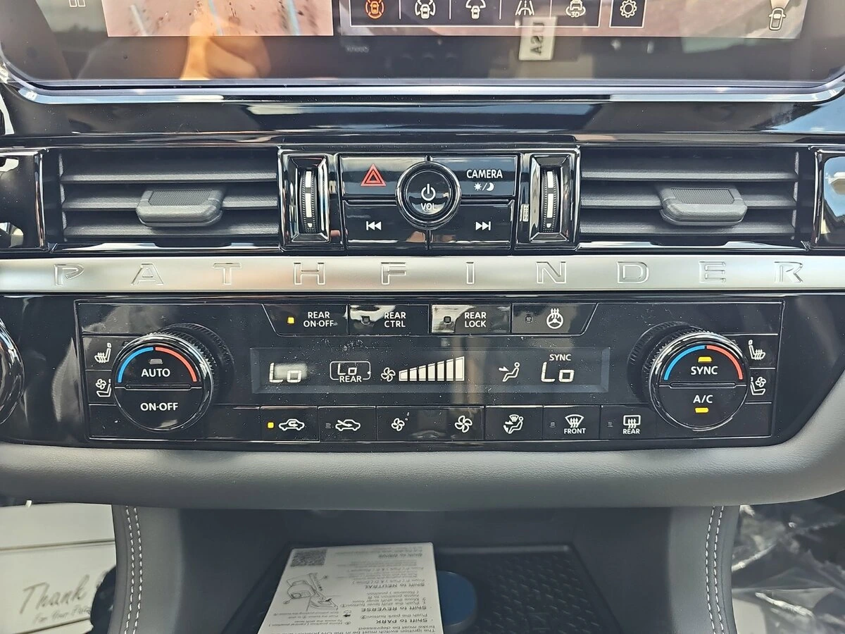 2026 Nissan Pathfinder Platinum - Photo 28